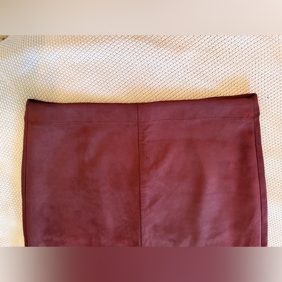 MAX STUDIO Faux Suede Leather Burgundy A-Line Midi Skirt - Picture 7 of 13
